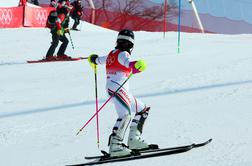 Olimpijka jezna kot ris: šokirana nad delavcem na slalomski progi #video