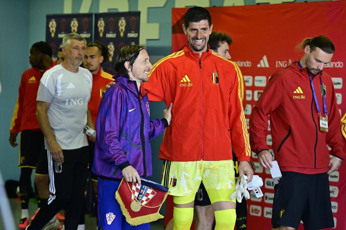 Hrvaška Belgija | Luka Modrić (v pogovoru s Thibautom Courtoisom) je danes vknjižil 197. nastop za Hrvaško. Bo nastopil tudi v nedeljo proti Sloveniji? | Foto Guliverimage