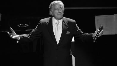 Umrl legendarni pevec Tony Bennett