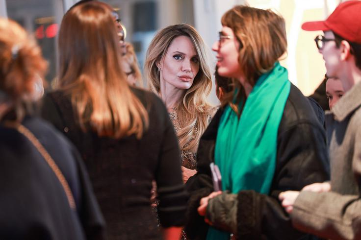Angelina Jolie februarja letos v Parizu | Foto: Profimedia