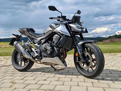 Test: Honda CB750 Hornet – elektronska sklopka je več kot le marketinški trik