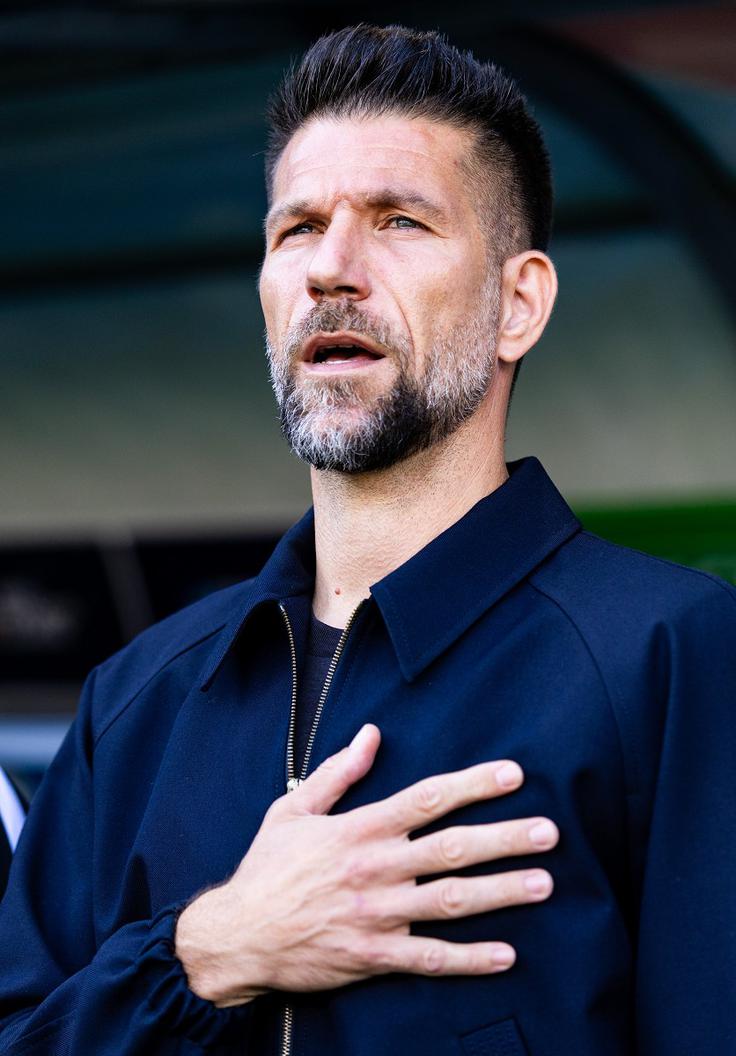 Boštjan Cesar je vodil prvo tekmo Slovenije, ki je štela za točke. | Foto: Nik Moder