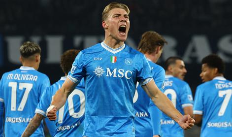 Napoli prihaja v bližino Slovenije