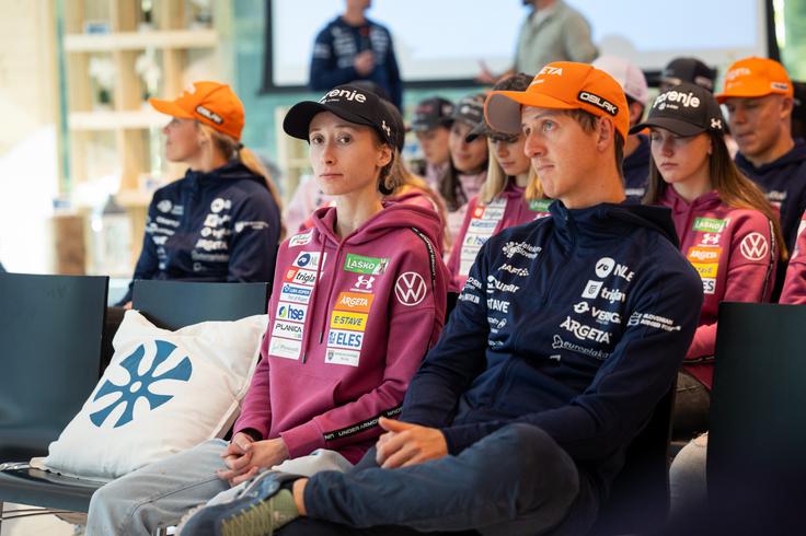 smučarski skoki, Nika Prevc "Šele zdaj začneš ceniti, kakšen zaklad imaš, da si zdrav." | Foto: Bor Slana/STA