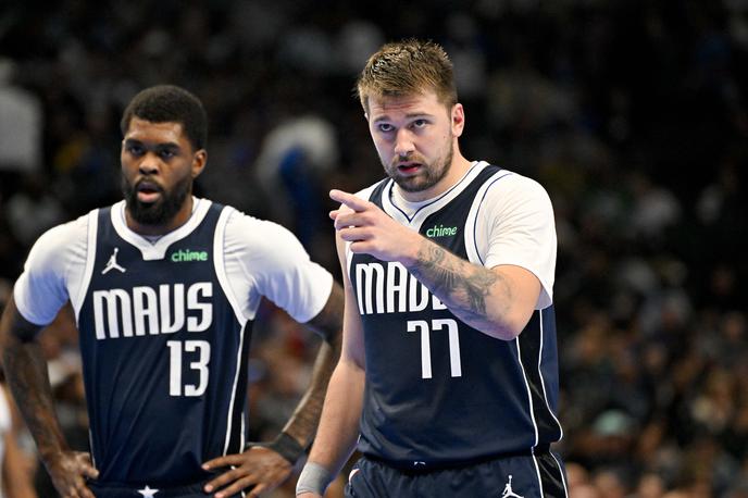 Dallas Luka Dončić | Luka Dončić bo izpustil vsaj še tri tekme Dallasa. Tako naj bi manjkal proti Miamiju, Atlanti in New Yorku. | Foto Reuters