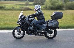 Tehnično dovršen potovalni motocikel, in to brez kompromisov