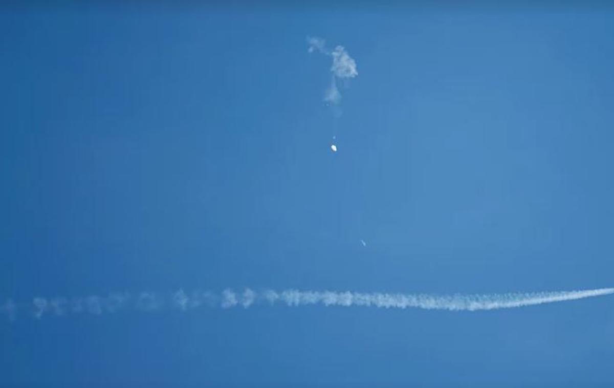 balon | Senzorje iz domnevno kitajskega vohunskega balona, ​​sestreljenega nad ZDA, so našli v Atlantskem oceanu. | Foto posnetek zaslona/Reuters
