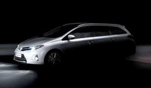 Toyota auris prvič tudi kot hibridni karavan