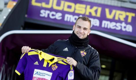 Maribor pripeljal le dva, Zavrč pa cel "vlak" novincev