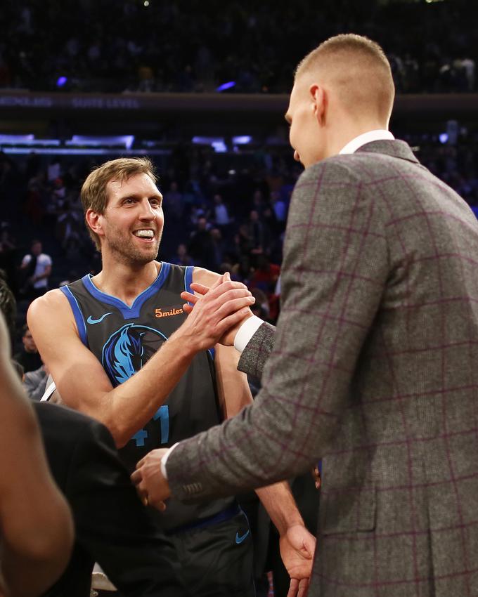 Dallas je ponosen na svoje evropske košarkarje. V tem tisočletju je največjih ovacij deležen Dirk Nowitzki, ki najverjetneje zadnjo sezono igra med najboljšimi. | Foto: Reuters