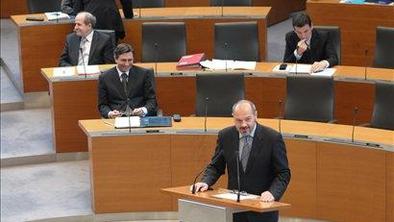 Državni zbor o ukrepih zoper krizo
