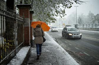 Vremenoslovci napovedujejo: v sredo bo snežilo #animacija