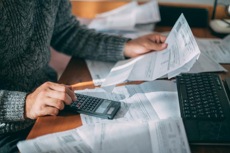 Golob: Stroški so investicija, ne razmetavanje | Foto: Shutterstock