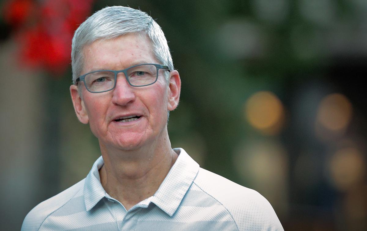 Tim Cook, Apple | Glavni izvršni direktor družbe Apple Tim Cook je novi (dolarski) milijarder, ugotavljajo pri Bloombergu. | Foto Reuters