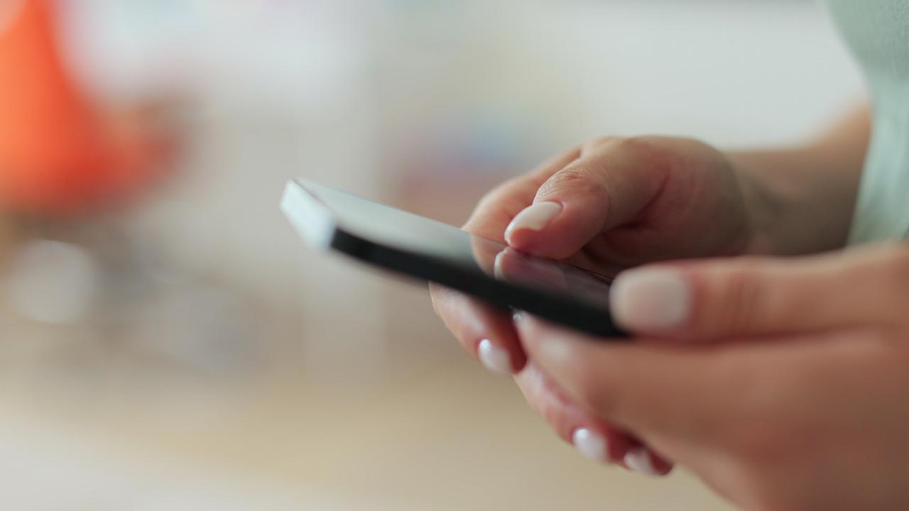 Nova prevara: lažni klici v imenu Pokojninske družbe A