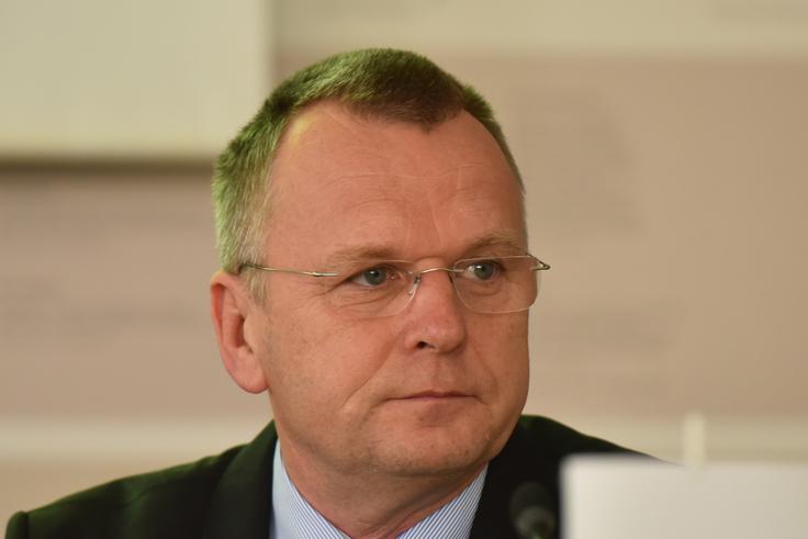 Pozavarovalnica Sava, ki jo vodi Zvonko Ivanušič (na sliki) je iskala nove prostore, v katere bi se lahko preselila. | Foto: 