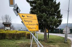 Na Gorenjskem zapirajo šole in vrtce. Več tisoč ljudi brez elektrike. #vŽivo