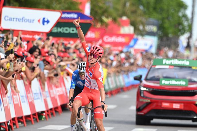 Tadej Pogačar, 6. etapa Vuelta 2026 | Tadej Pogačar kljub drami na spustu v 6. etapi še naprej dominira na Dirki po Španiji. Osvojil je že tretjo etapno zmago in še povečal prednost v skupnem seštevku dirke.  | Foto Guliverimage