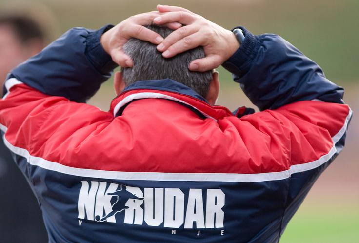 Marijan Pušnik ni mogel verjeti, da so jim razveljavili regularen zadetek. | Foto: Vid Ponikvar