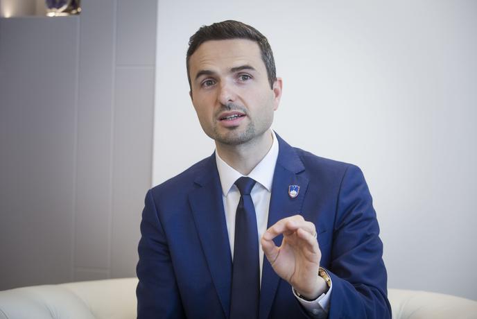 Matej Tonin: Kje so zdaj tisti, ki so jih polna usta poštenosti