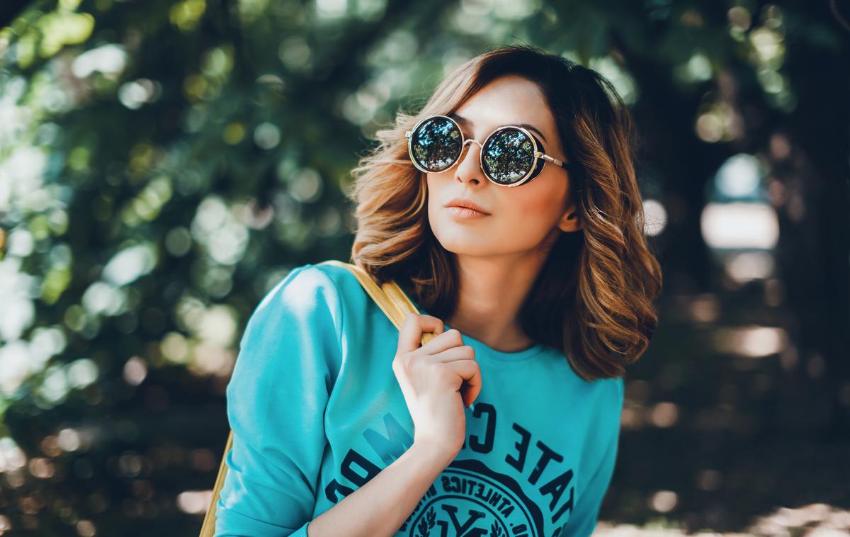 dekle, ženska, sončna očala | Foto Shutterstock