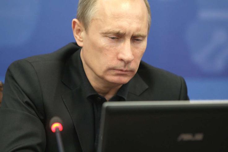 Putin je odgovornost za projekt razvoja ruskih igralnih konzol in ekosistemov po poročanju ruskega časnika Kommersant zaupal predsedniku ruske vlade Mihailu Mišustinu. | Foto: Profimedia