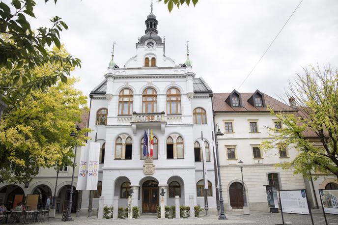 Novo mesto, Glavni trg | Pripadniki romske skupnosti bi po besedah novomeškega župana Gregorja Macedonija shod lahko izvedli, vendar na njem ne bi smeli uporabljati zvočnikov in mikrofona. | Foto STA