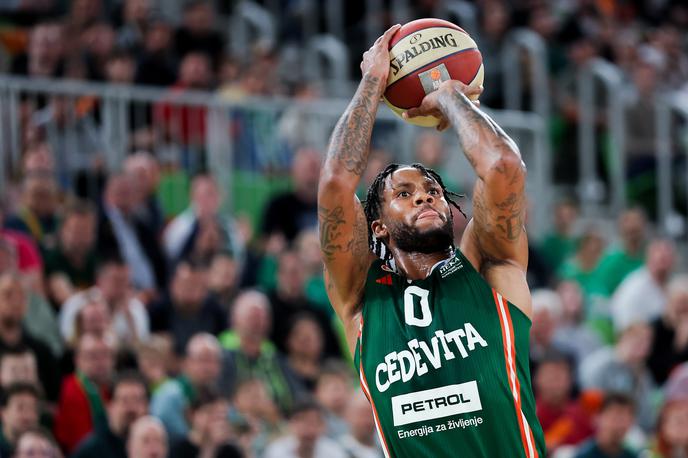 četrtfinale ABA DJ Stewart Cedevita Olimpija | Cedevito Olimpijo čaka še tretja tekma proti Dubaju. | Foto Filip Barbalić