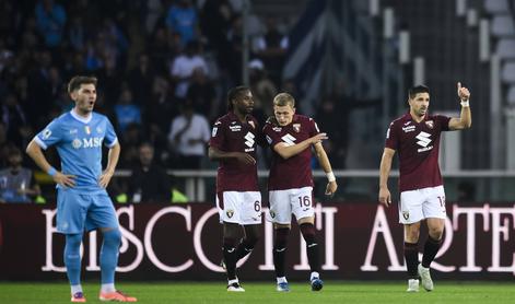 Napoli se je opekel v Torinu, Inter zvečer v Rimu