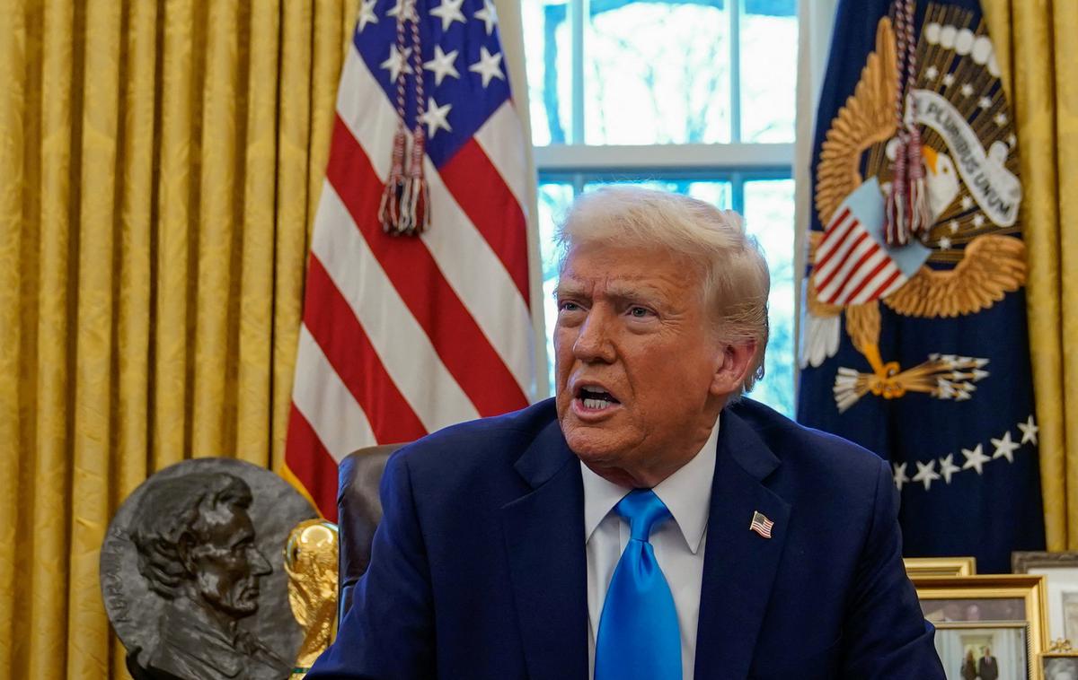 Donald Trump | Donad Trump je v petek že navsezgodaj razveselil z jezno objavo glede trgovinskih pogajanj z EU, ki menda ne vodijo nikamor, zaradi česar je zagrozil, da bo kmalu uvedel 50-odstotne carine na uvoz iz EU. | Foto Reuters