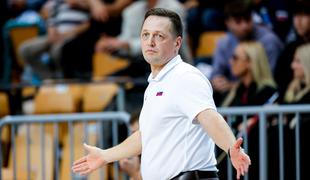 Sekuliću ob klofuti skrbi ne manjka, poslavlja se še kapetan