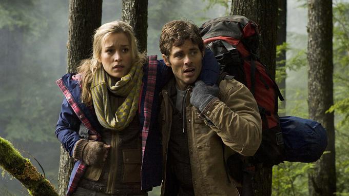 Piper Perabo in James Marsden v filmu V grizlijevem blodnjaku | Foto: 