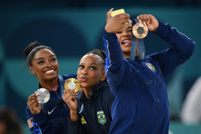 Rebecca Andrade Simone Biles | Foto: Guliverimage