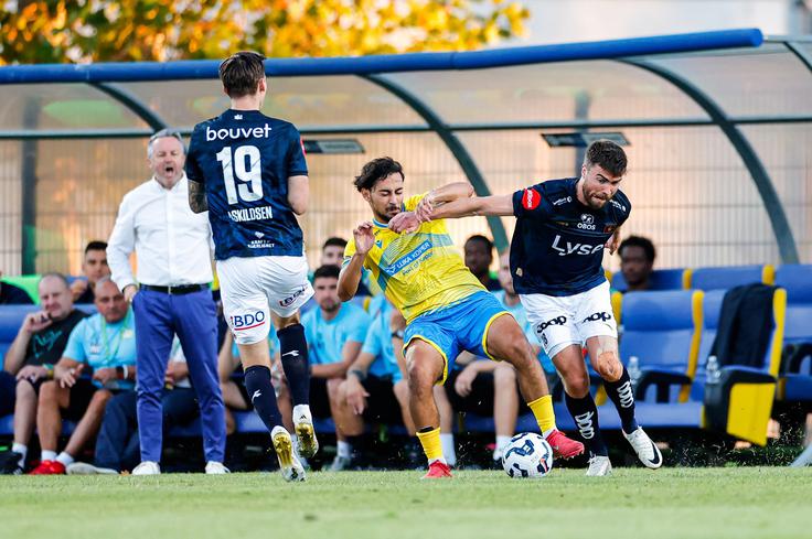 Trener Kopra Slaviša Stojanović je na dveh tekmah v mreži kanarčkov dočakal kar 12 zadetkov Vikinga. | Foto: Aleš Fevžer