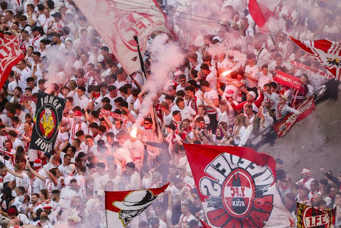 Prva nemška nogometna liga v minuli sezoni z rekordnim obiskom