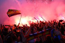 V živo: v Barceloni spektakel z napako, na delu tudi angleška velikana