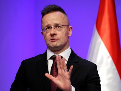 EU od Madžarske pričakuje pojasnila glede domnevnega deljenja informacij z Rusijo