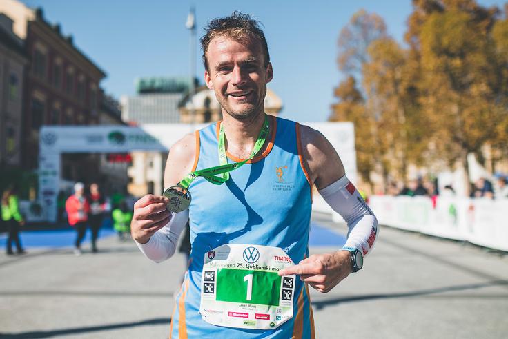 Janez Mulej je najboljši slovenski tekač na 25. ljubljanskem maratonu. | Foto: Grega Valančič/Sportida