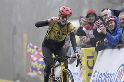 Vingegaard pokazal vrhunsko formo, Ayuso padel in odstopil