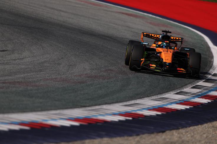 Oscar Piastri ima pogodbo z McLarnom še za naslednje leto, Lando Norris pa večletno. | Foto: Reuters