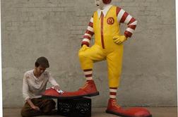 Banksy je zloščil čevlje Ronalda McDonalda