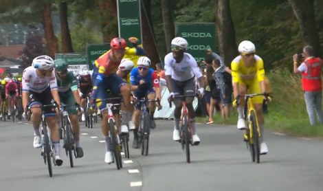 V živo Tour de France: Pogačar opozarja, Milan besen na Girmaya