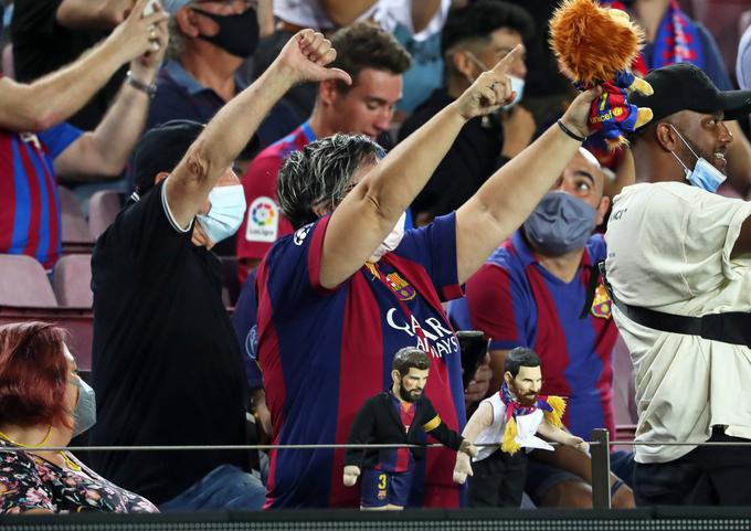 Navijači Barcelone po 17 letih na delu spremljajo ljubljence brez Lionela Messija. | Foto: Guliverimage/Vladimir Fedorenko
