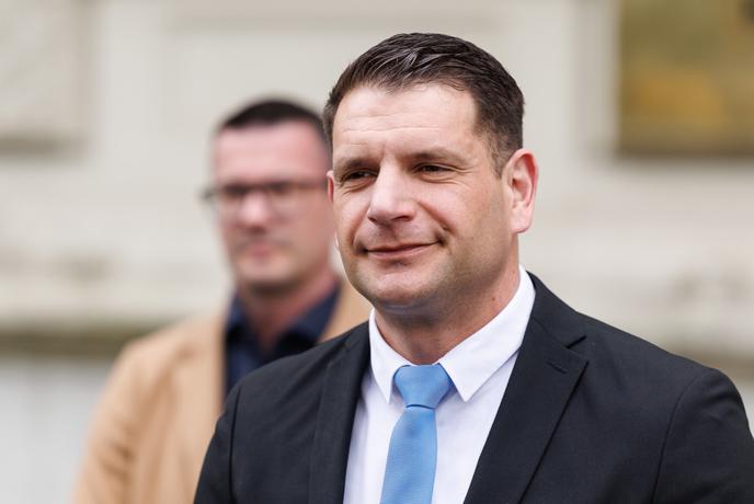 Stevanović: Janša in Golob znata šteti. Šteti pa je treba do 46.