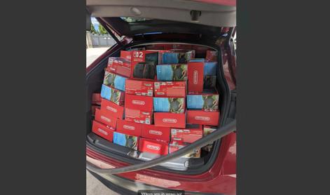 Slovenec z do vrha polnim prtljažnikom postal svetovna senzacija