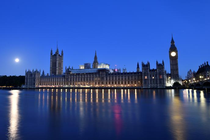 Westminstrska palača | Med prenovo spodnjega doma britanskega parlamenta so zgodovinarji odkrili 360 let star izgubljeni hodnik. | Foto Reuters