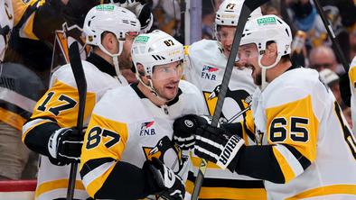 Pingvini in senatorji do visokih zmag, nesrečen padec navijača