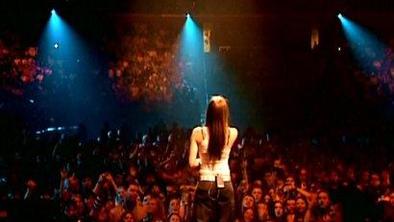 Avril Lavigne ta ponedeljek na Planet TV