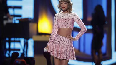 Devet sekund tišine Taylor Swift postalo prodajna uspešnica