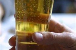 Romunskemu vozniku zasegli skoraj 1.500 litrov piva
